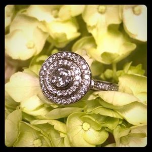 Vintage-inspired ring